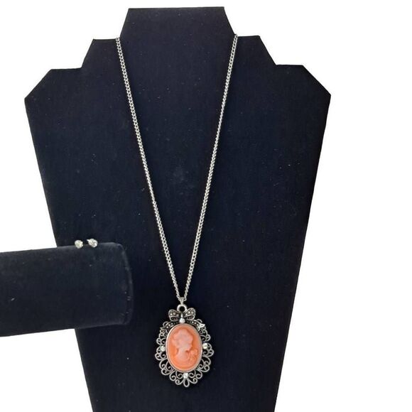 Cameo Necklace and Earring Set - Picture 1 of 8
